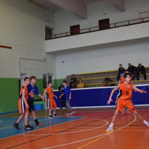 Връчиха купите на победителите от общинския етап на състезанията по баскетбол от „Ученически игри 2022/23“