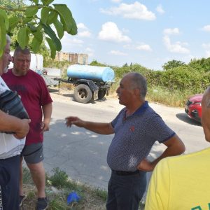 Поставиха цистерна с вода за битови нужди за жителите на Вилната зона