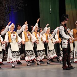 Участие на Капанския ансамбъл в VIII Национални празници на професионалното фолклорното изкуство в Пазарджик