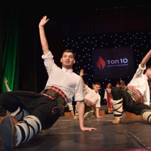 Грамоти за участие получиха осемте формации-полуфиналисти в конкурса „ТОП 10 – Български танцов фолклор“ (ВИДЕО)