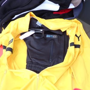 Иззеха контрабандни стоки с търговски марки в село Брестовене