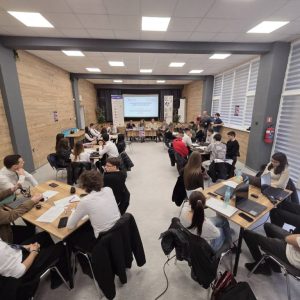 Младежки хакатон „Идея за бъдеще“ събра в Разград млади иноватори от региона